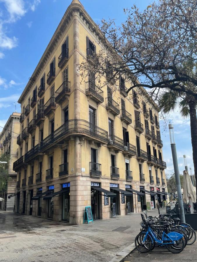 Som Nit Port Vell Hotel Barcelona Exterior photo