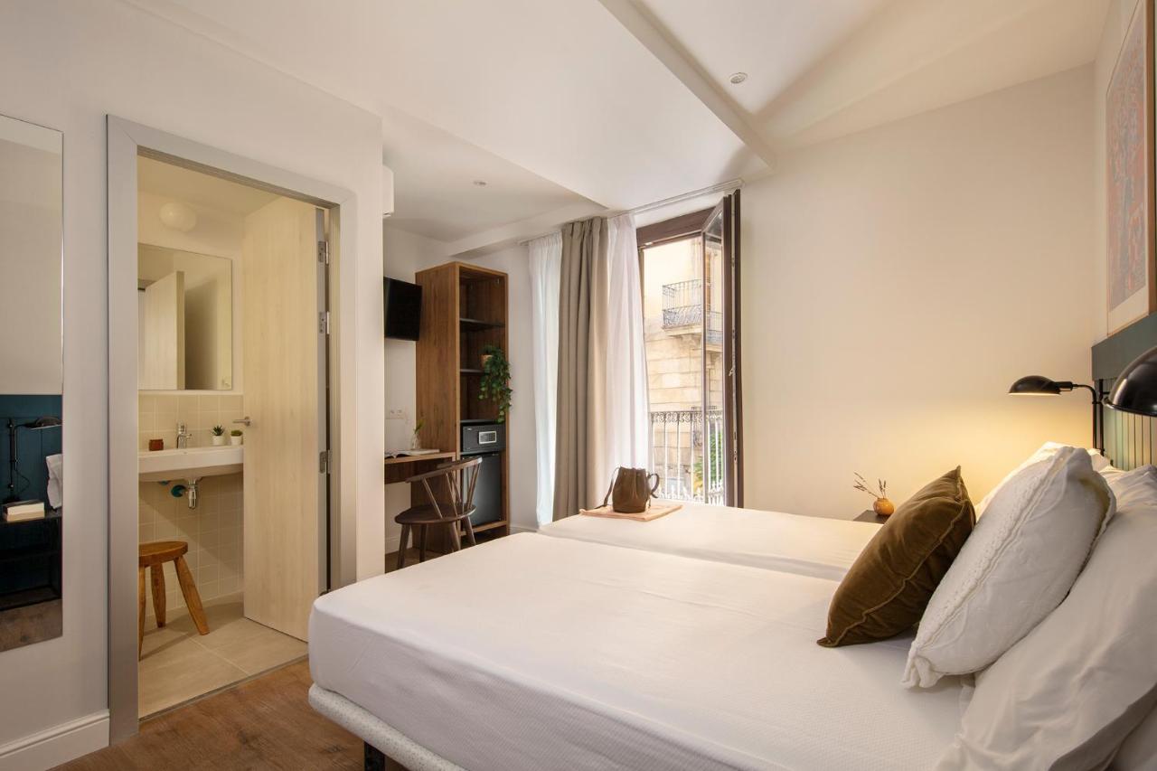 Som Nit Port Vell Hotel Barcelona Exterior photo
