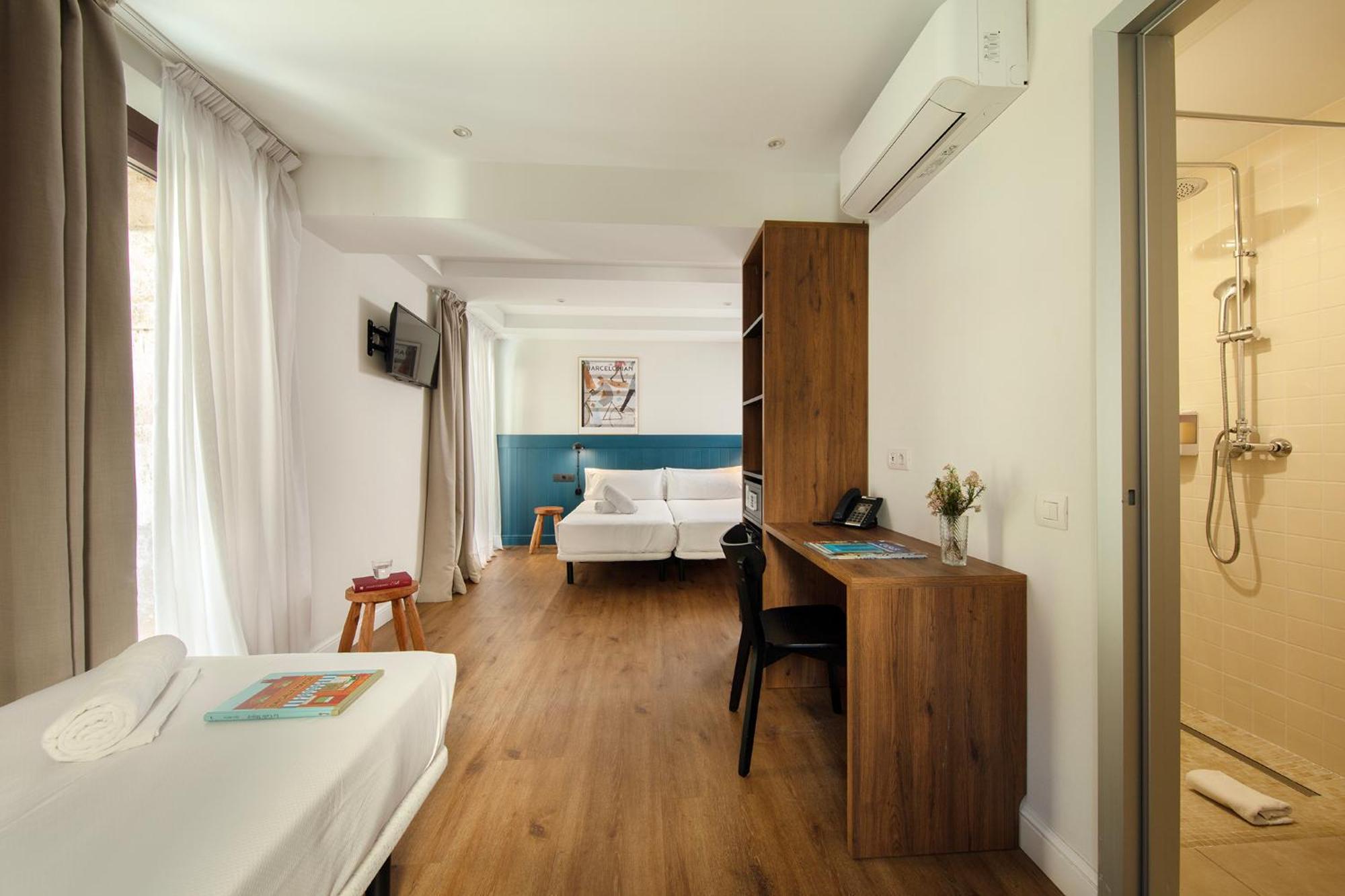 Som Nit Port Vell Hotel Barcelona Exterior photo