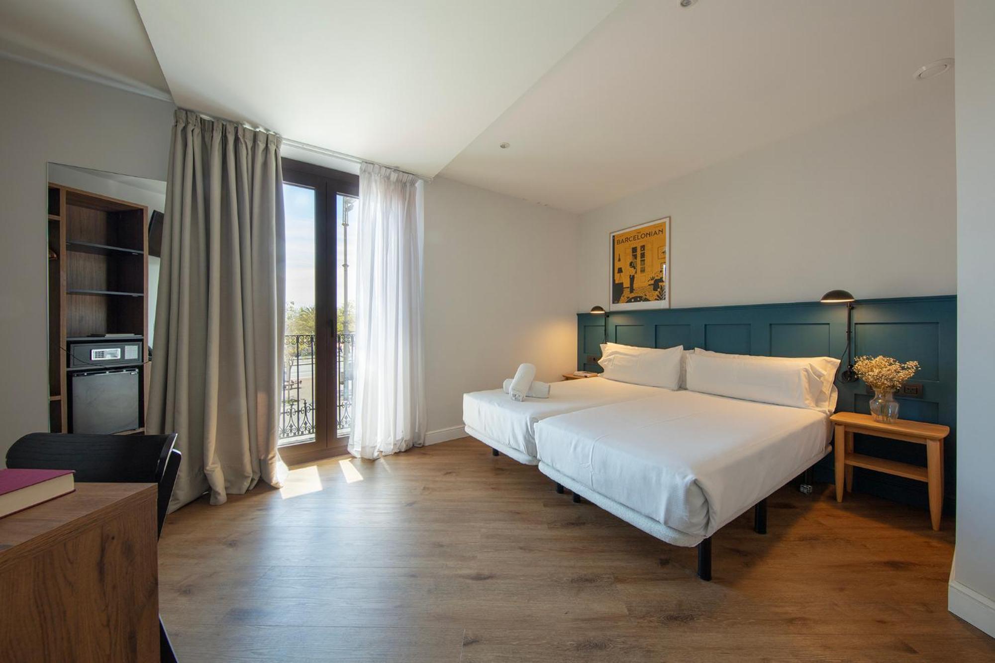 Som Nit Port Vell Hotel Barcelona Exterior photo