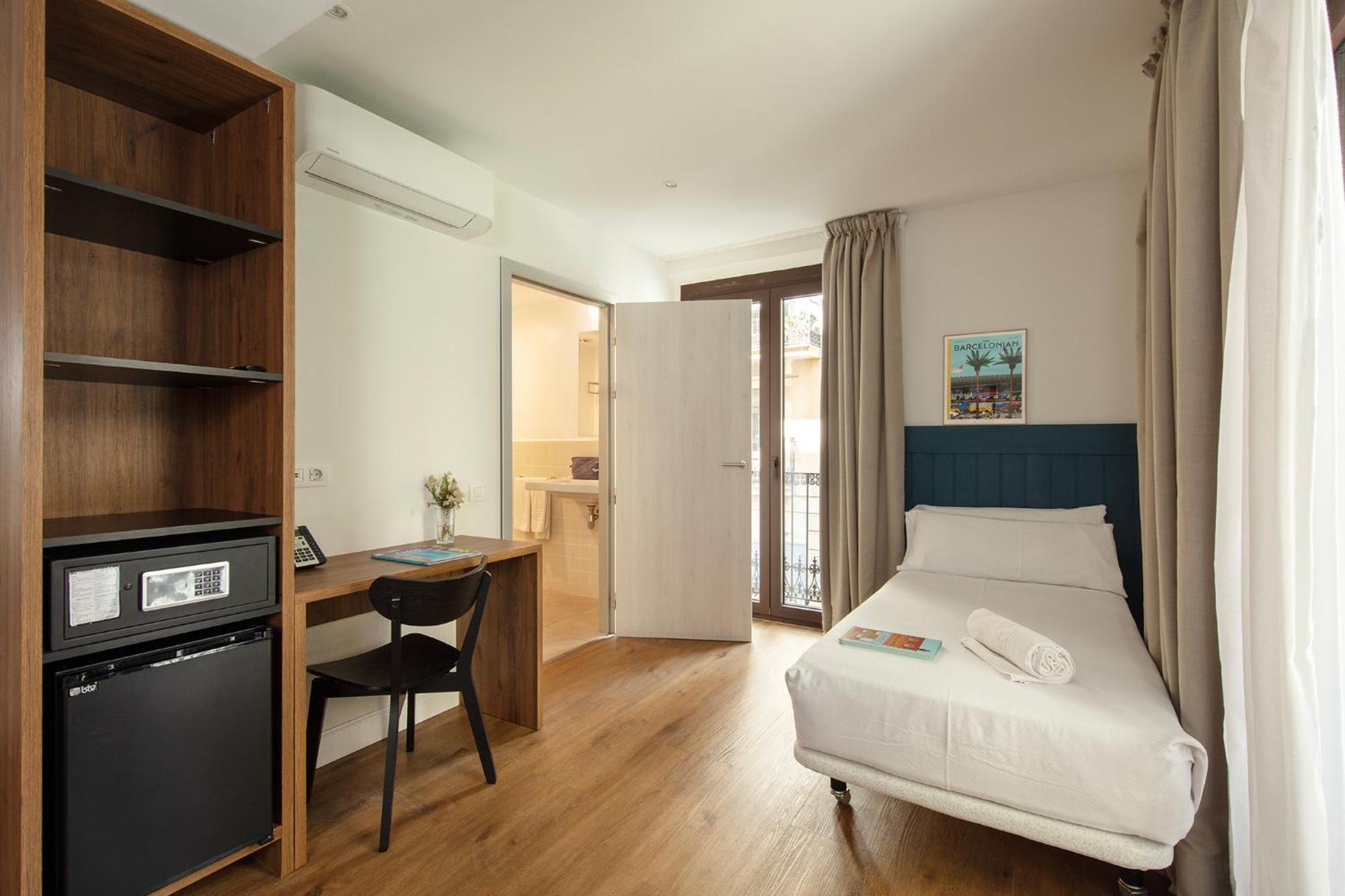 Som Nit Port Vell Hotel Barcelona Exterior photo
