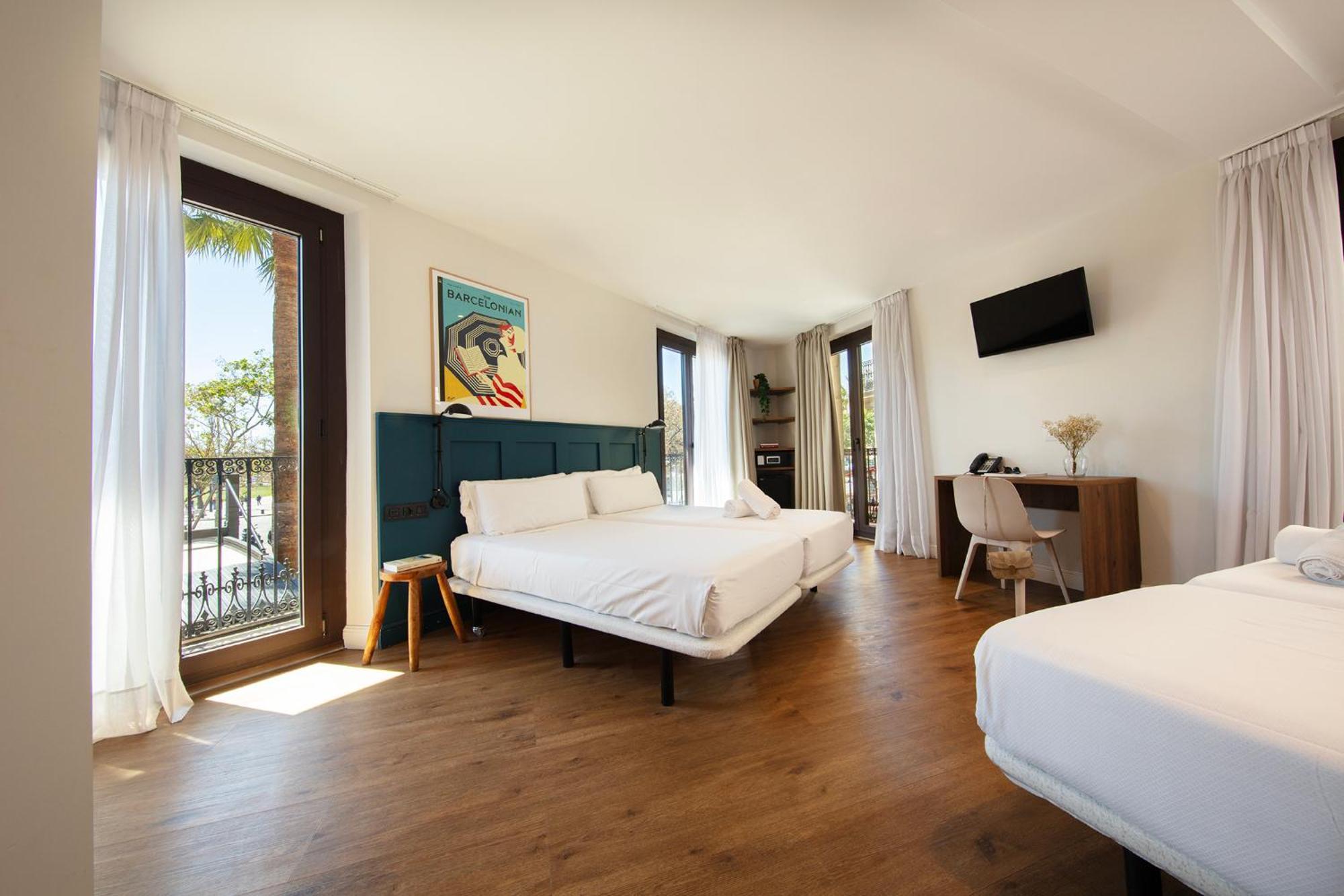 Som Nit Port Vell Hotel Barcelona Exterior photo